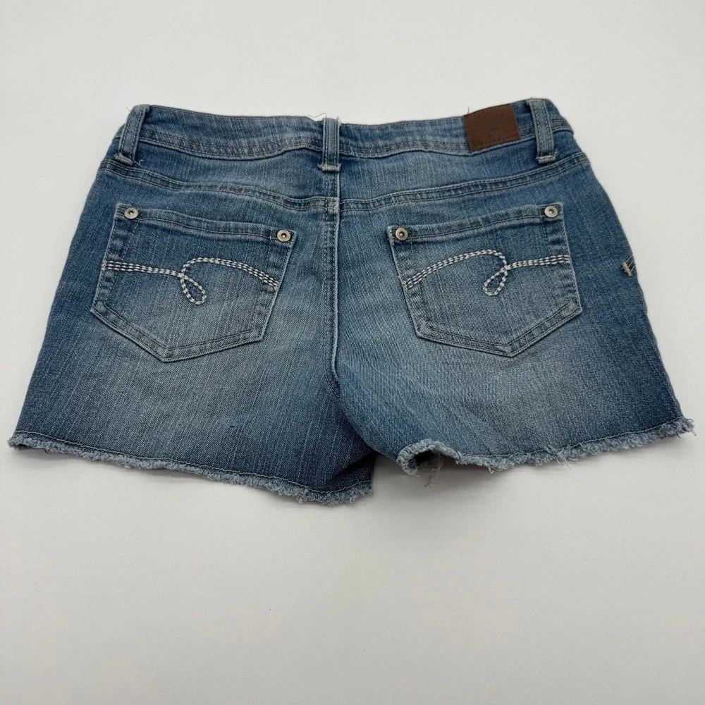 Justice Jeans Girls Denim Shorts Embroidered Feather Studded Blue Size 12R